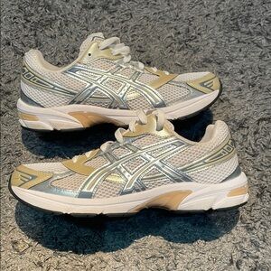 Asics Athletic Shoes in Silver and Gold